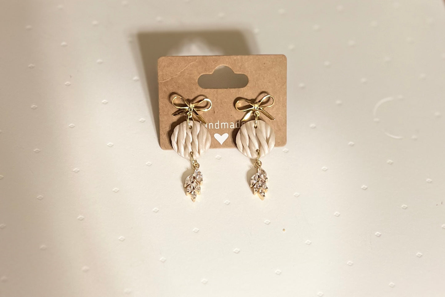 Frosty Dangles