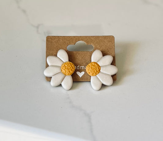 Daisy Studs